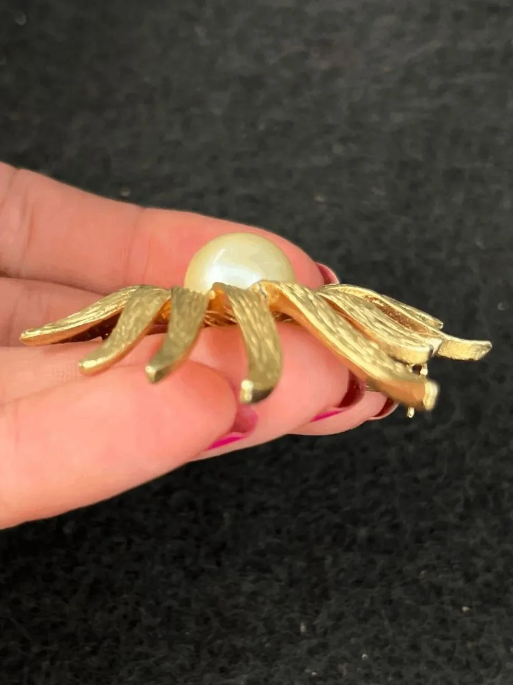 VTG Judy Lee Gold Tone Celestial Sun Faux Pearl Statement Brooch Pin 2.5